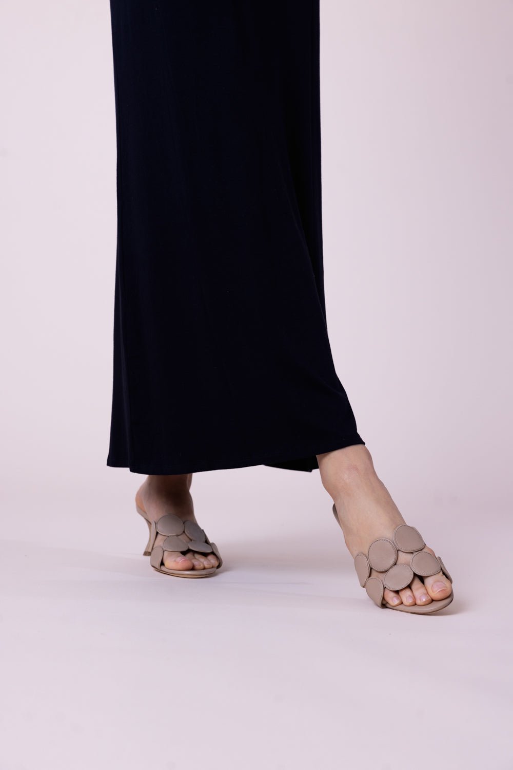 MANOLO BLAHNIK-Haribalmu Mules-