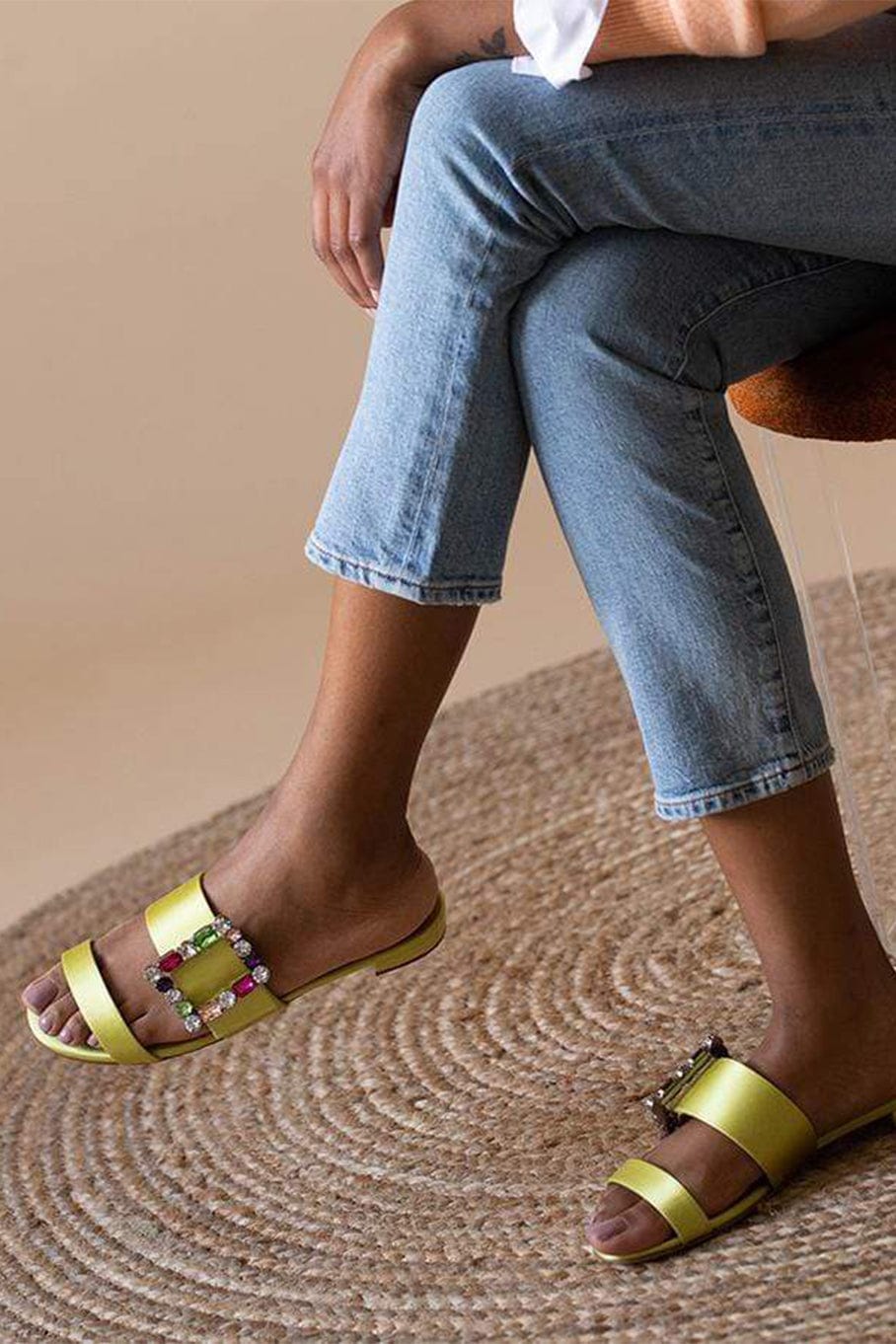 MANOLO BLAHNIK-Verda Crystal Buckle Flat Sandals-