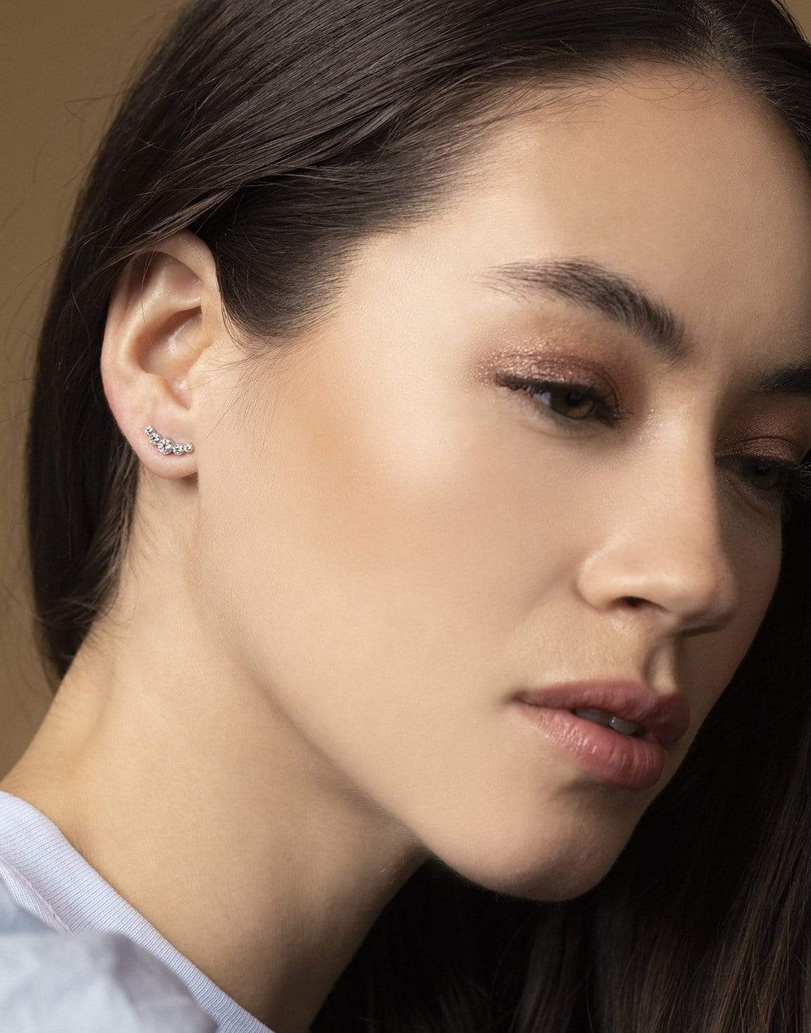 MARIA TASH-White Gold Invisible Set Five Diamond Curve Earstud-WHITE GOLD