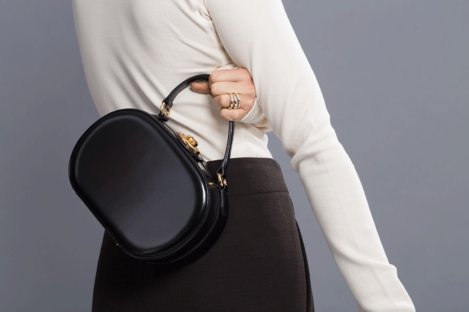 MARK CROSS-Black Gianna Oval Box Bag-BLACK
