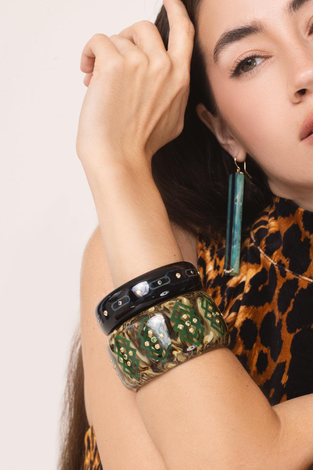 MARK DAVIS-Sapphire Black Bakelite Bangle-YELLOW GOLD