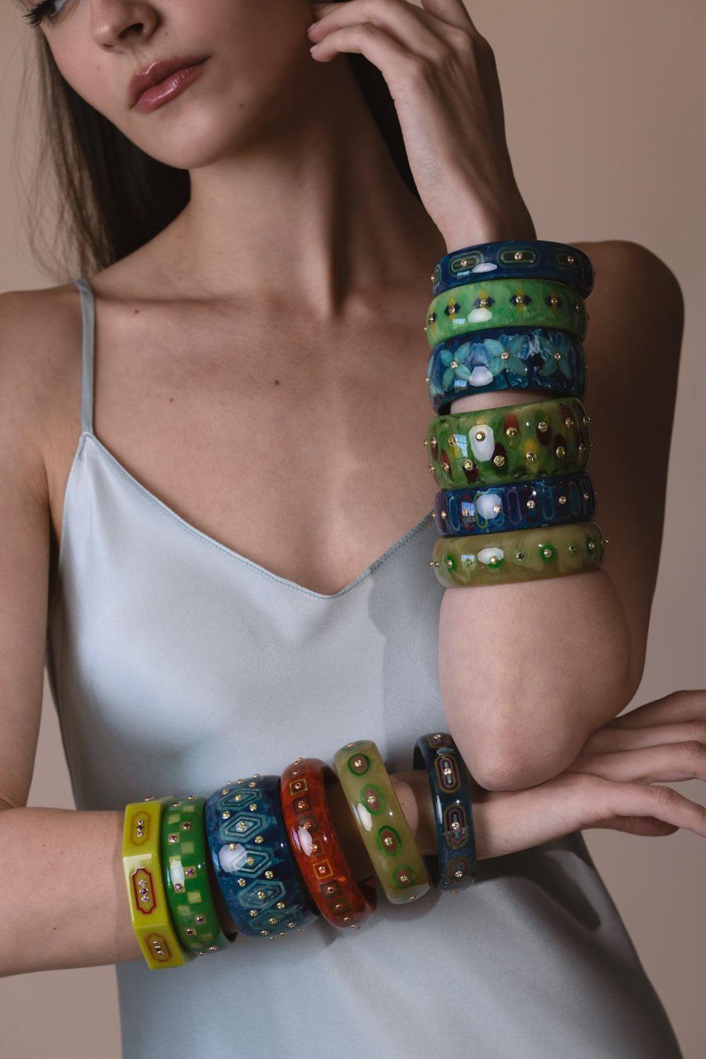 MARK DAVIS-White Topaz Blue Bakelite Bangle-YELLOW GOLD
