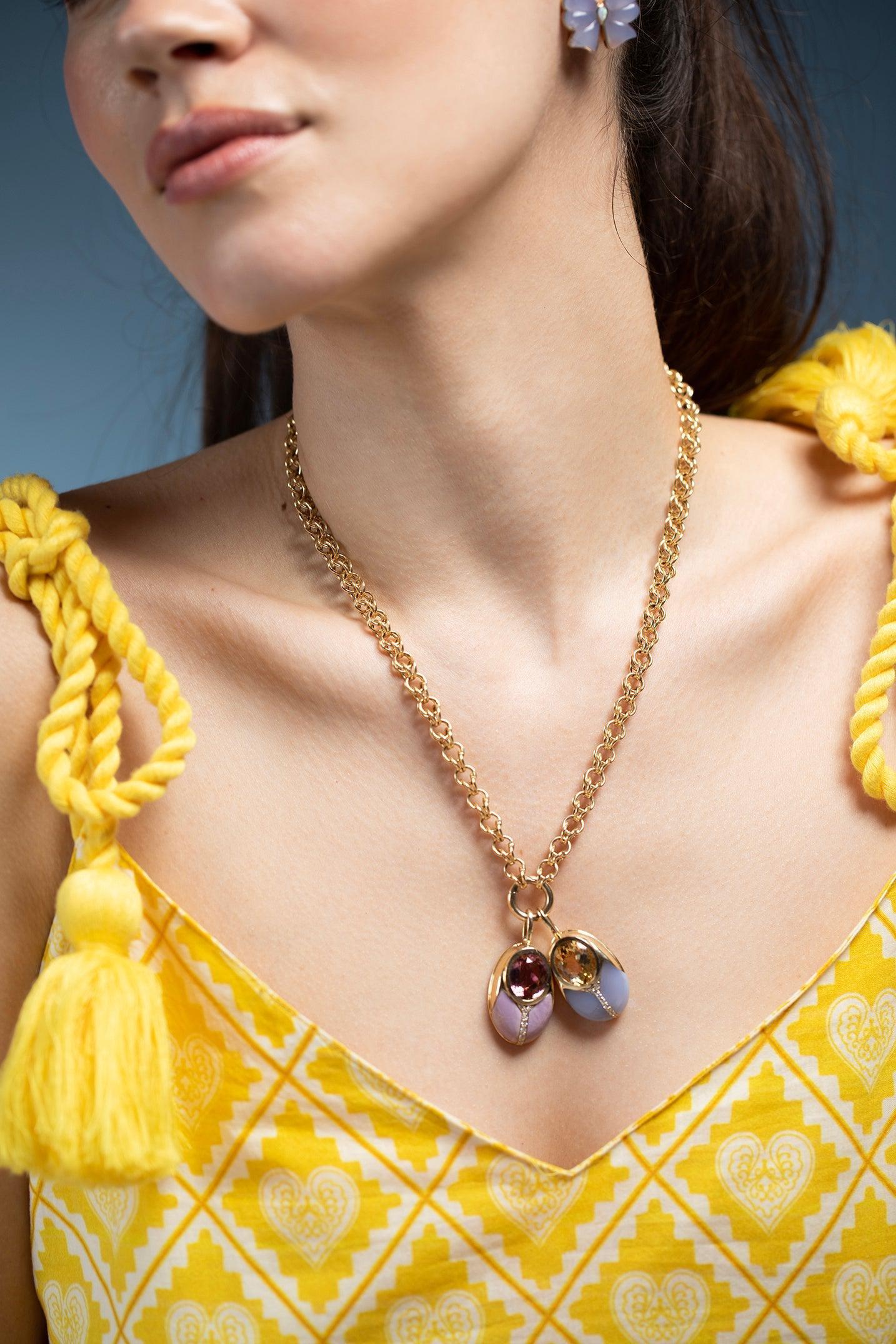 MASON & BOOKS-Love Bug Pendant-YELLOW GOLD