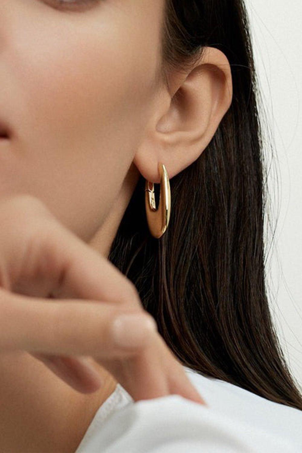 MELISSA KAYE-Medium Lulu Hoop Earrings-YELLOW GOLD