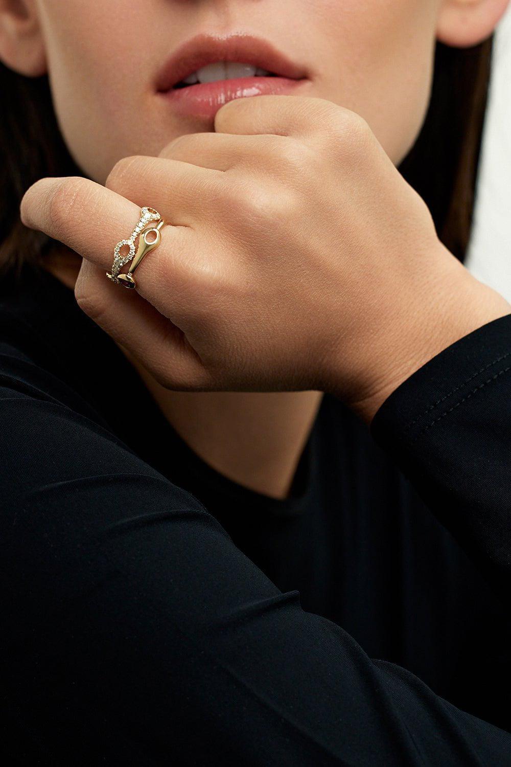 MELISSA KAYE-Small Lola Needle Diamond Ring-YELLOW GOLD