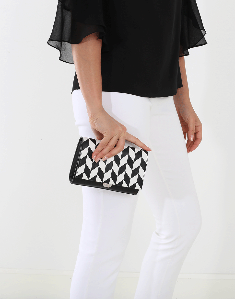 MICHAEL KORS-Yasmeen Arrow Chevron Bag-BLK/WHT
