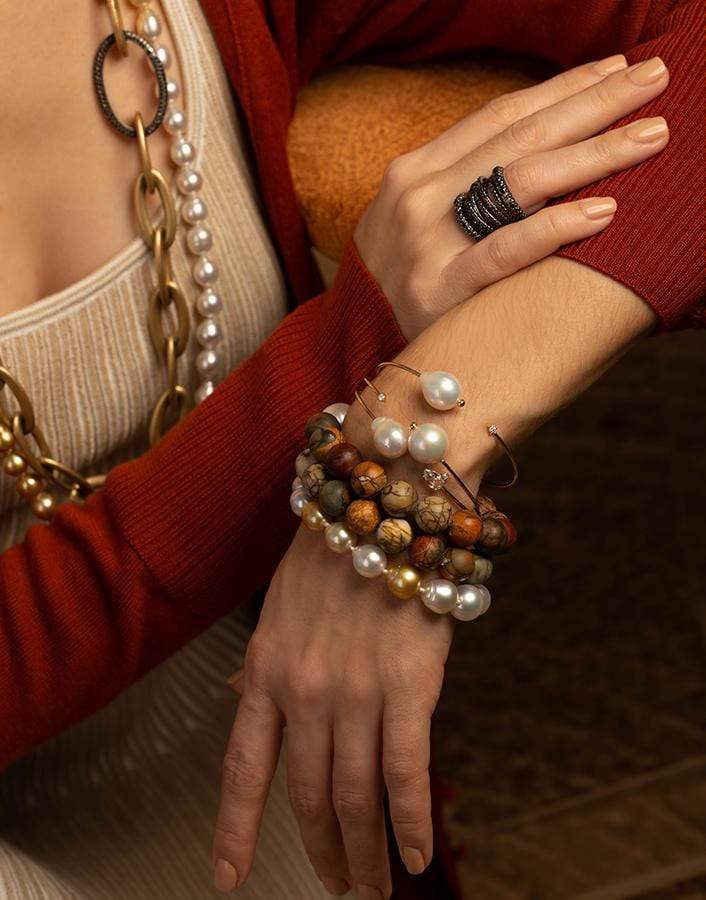 MIZUKI-Diamond and Pearl Open Cuff-YELLOW GOLD
