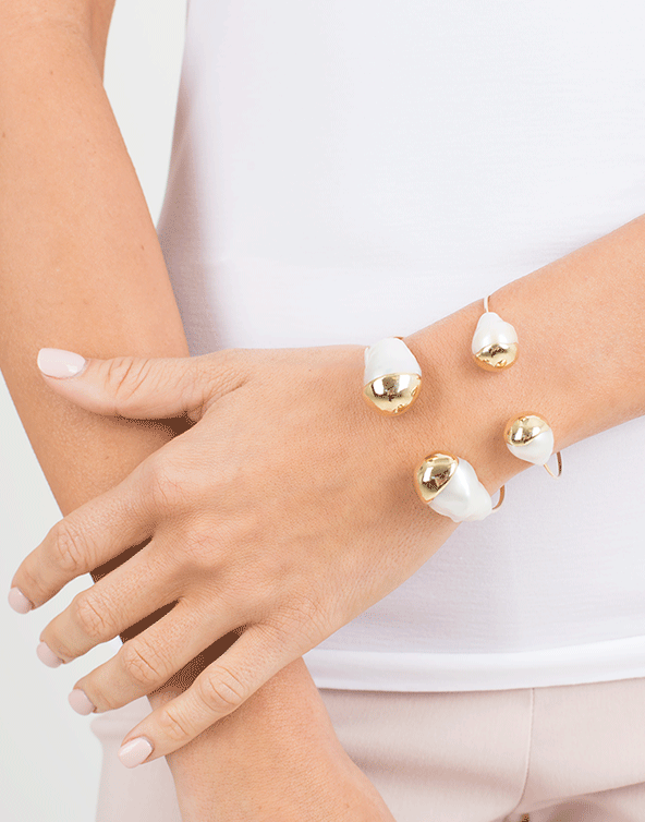 MIZUKI-Small Fluid Gold Double Freshwater Pearl Cuff-YELLOW GOLD