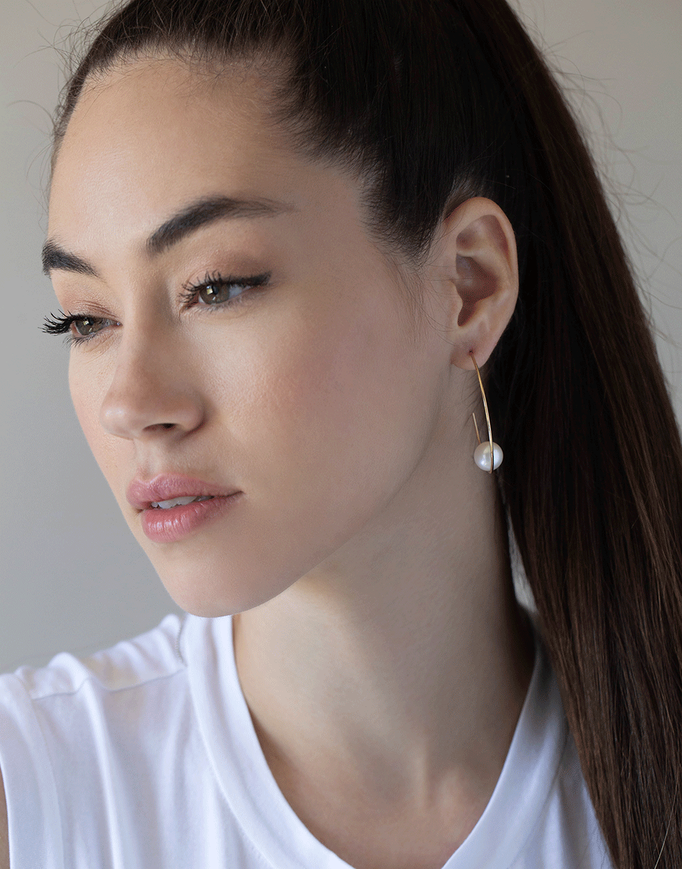 MIZUKI-Small Floating Pearl Hoop Earrings-YELLOW GOLD