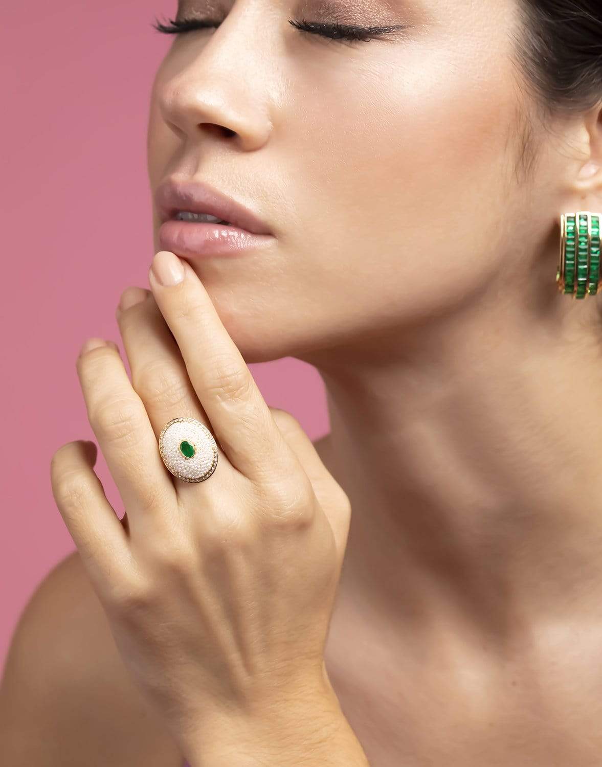 MOKSH-Bombay Keshi Pearl and Emerald Ring-YELLOW GOLD