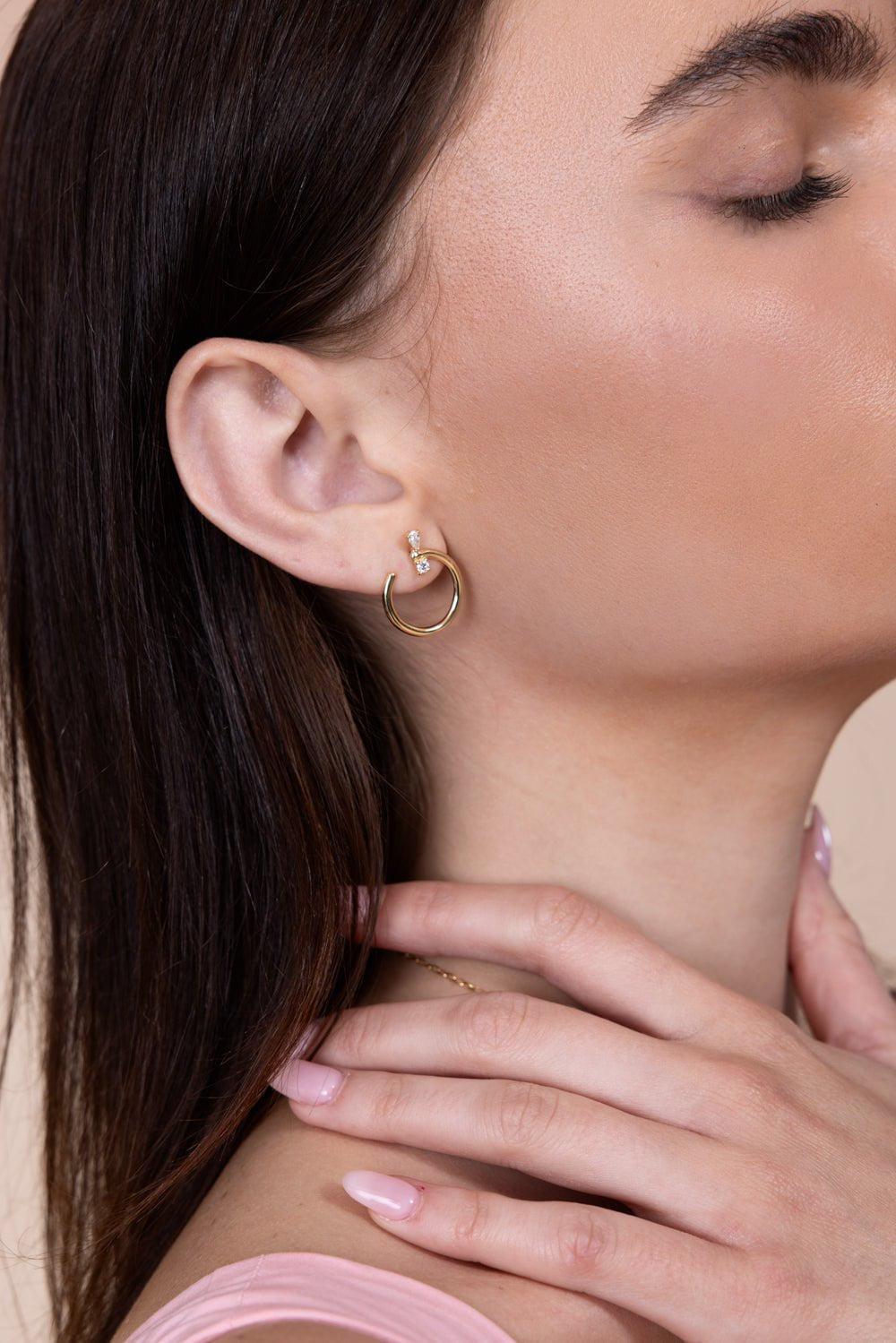 MONICA RICH KOSANN-Large Pearl Galaxy Wrap Hoop Earrings-YELLOW GOLD