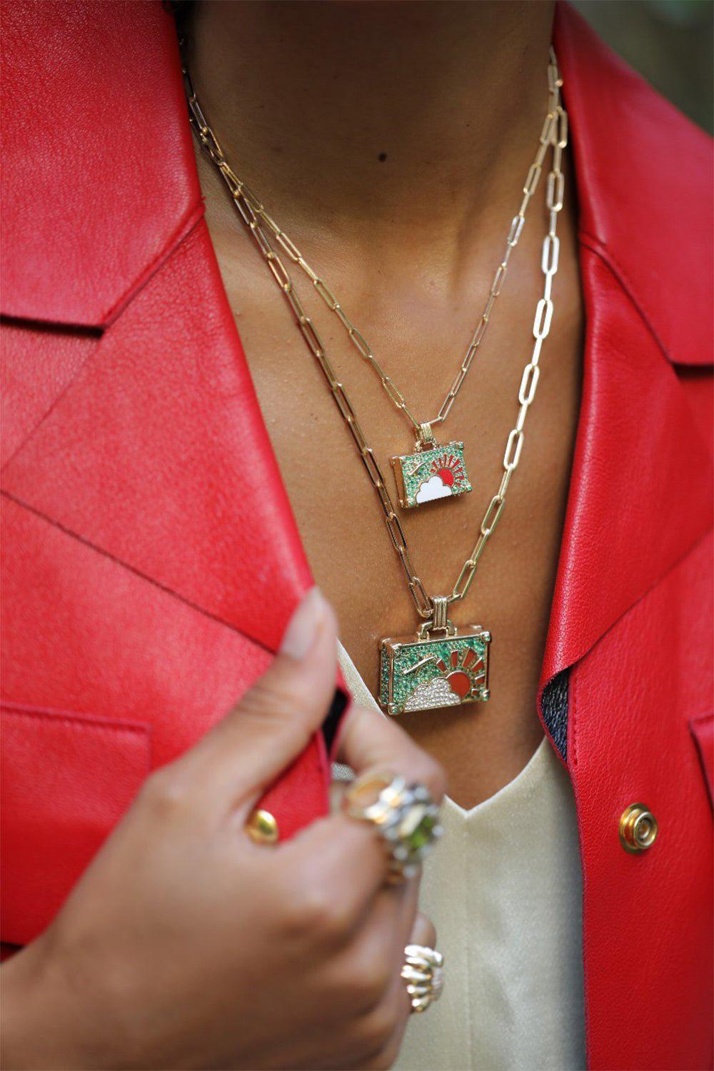NEVERNOT-Small Emerald Weekend Trip Suitcase Necklace-YELLOW GOLD