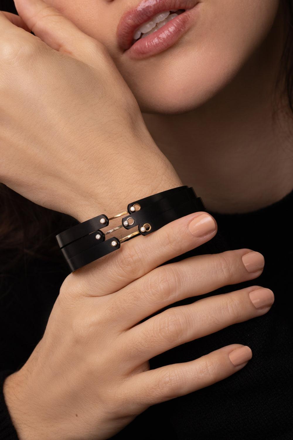 Midnight In Manhattan Gm Mood Bracelet - Yellow Gold-TITANIUM-20-JEWELRYFINE JEWELBRACELET O-NOUVEL HERITAGE