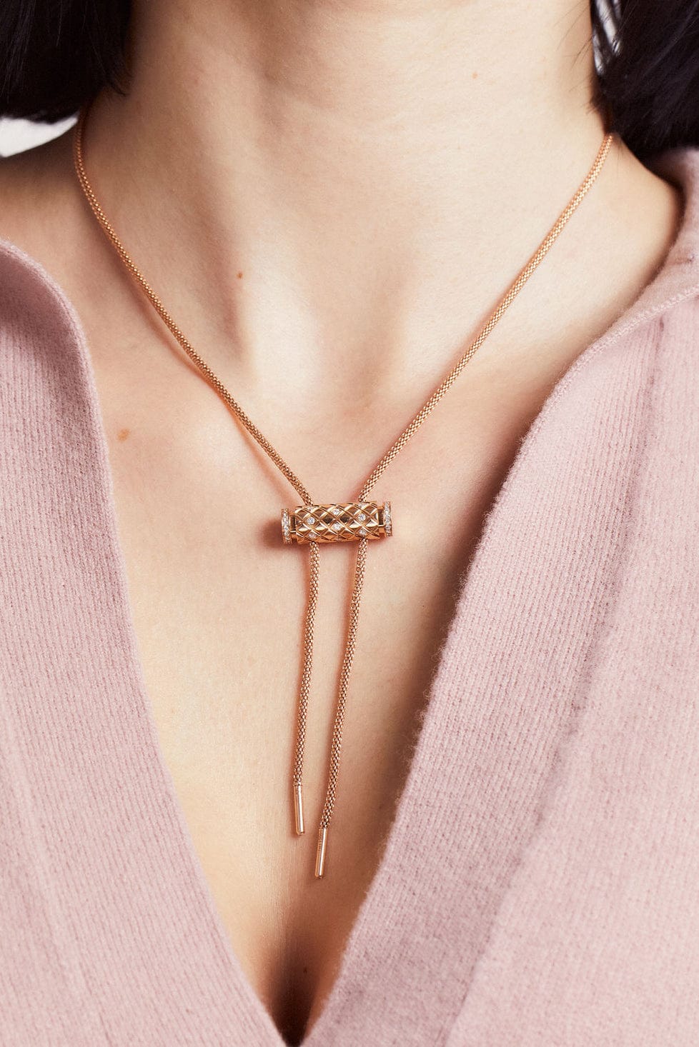 NOUVEL HERITAGE-Semi-Paved Latch Pendant-YELLOW GOLD