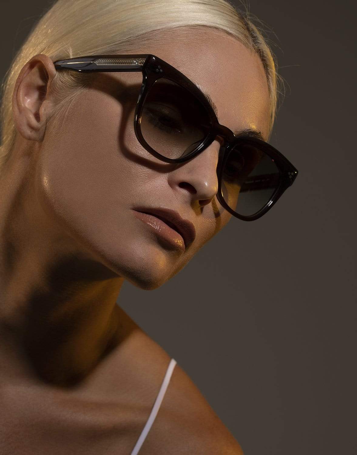 OLIVER PEOPLES-Marianela Espresso Olive Gradient Sunglasses-ESPRESSO
