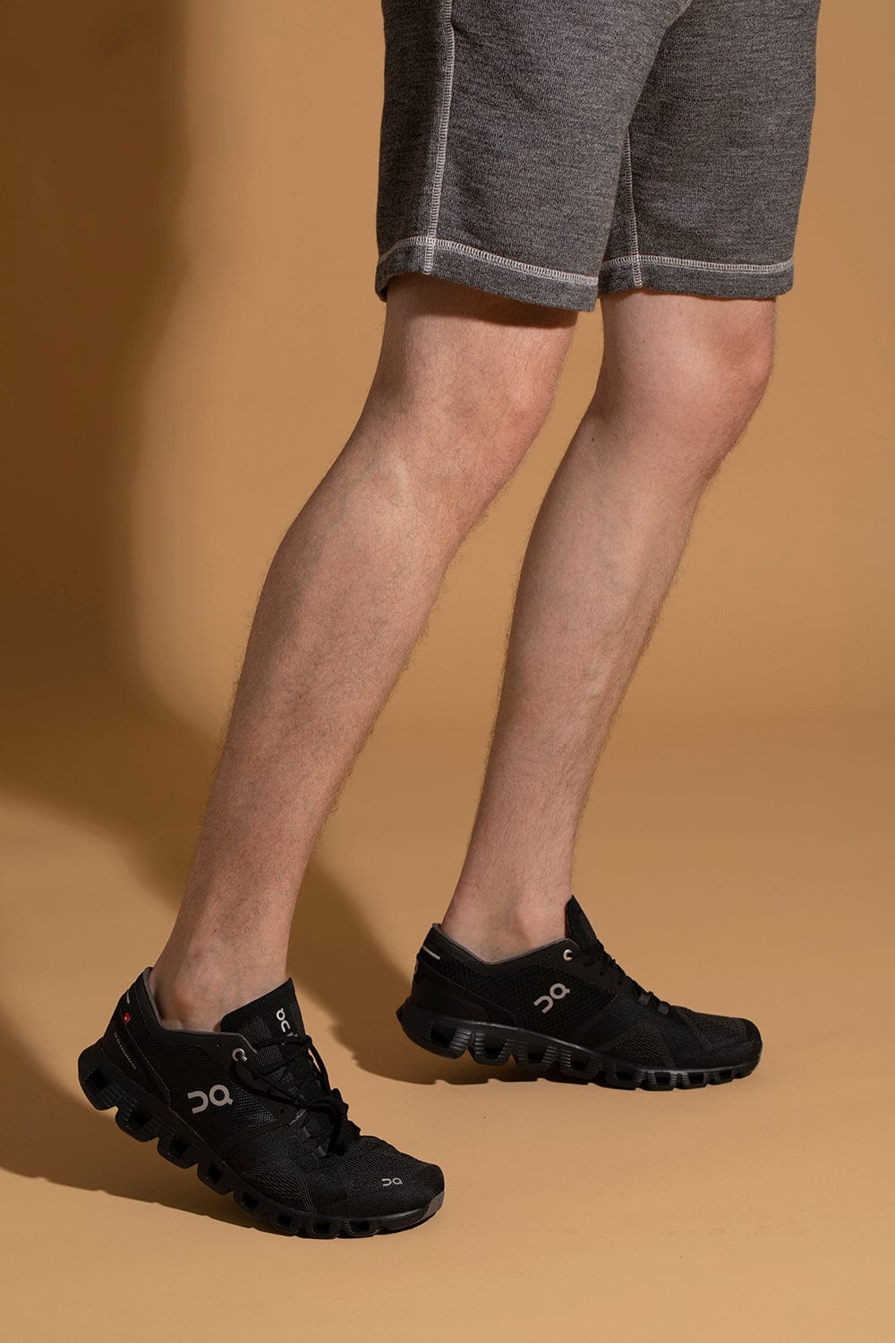 ON RUNNING-Men's Cloud X Running Shoe - Black/Asphalt-