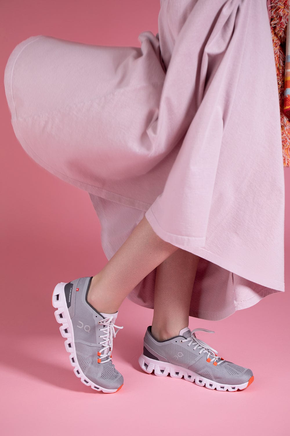 ON RUNNING-Cloud X Running Shoe - Alloy Lily-