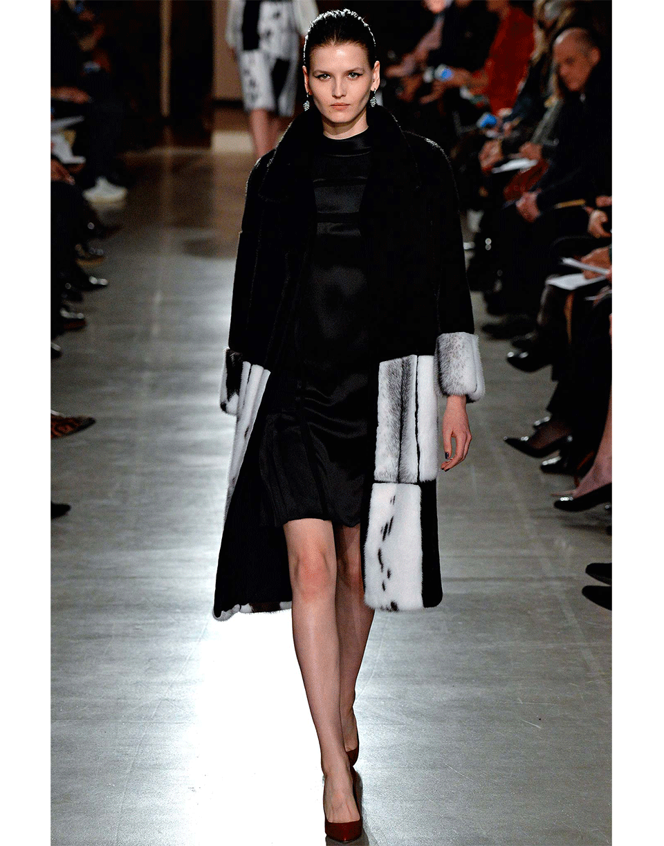OSCAR DE LA RENTA-Satin Pleated Dress-BLACK