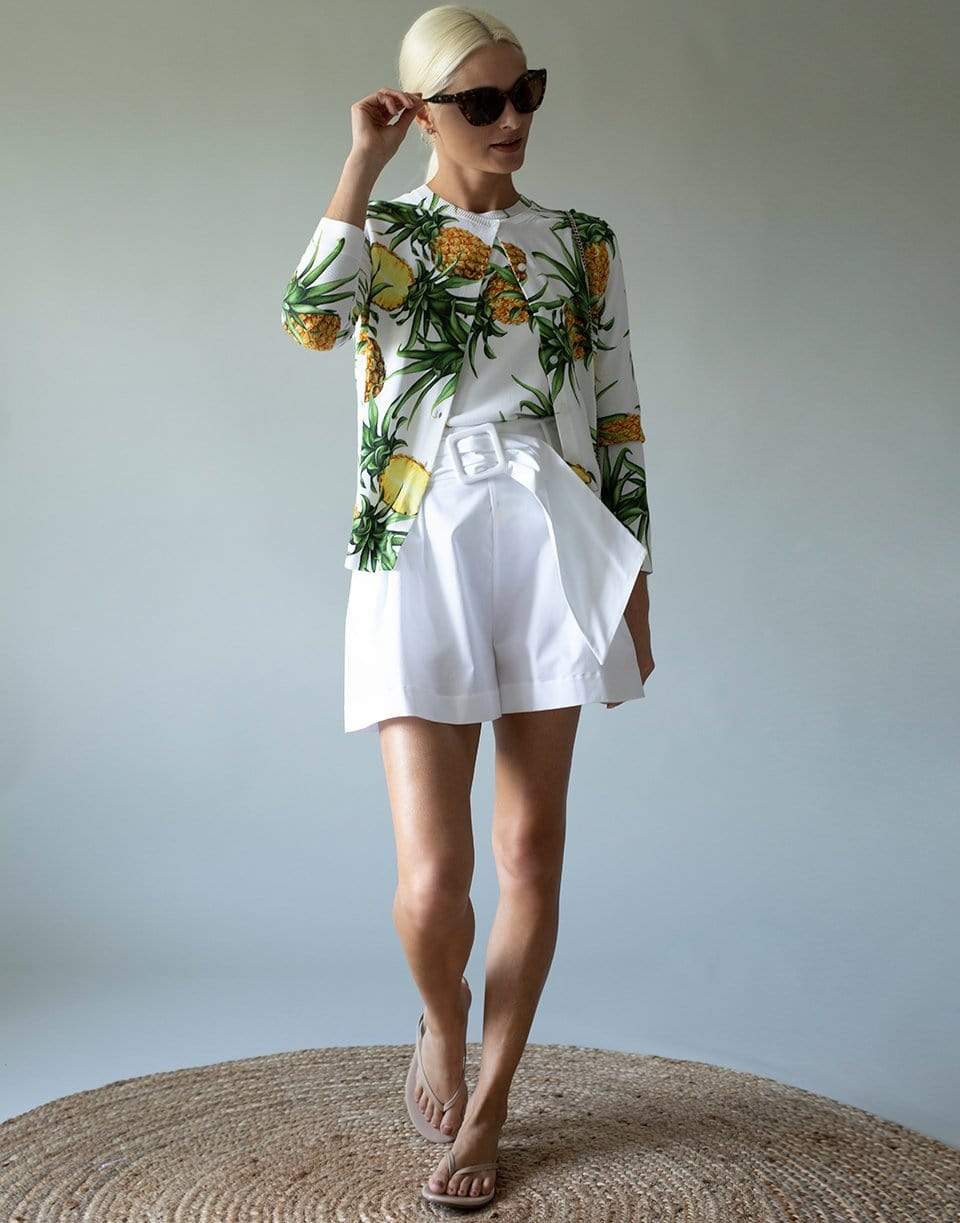 OSCAR DE LA RENTA-White Pleated Shorts with Belt-