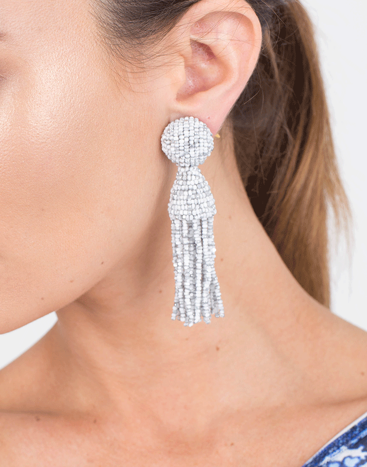 OSCAR DE LA RENTA-Short Beaded Tassel Earrings-WHT/SLVR