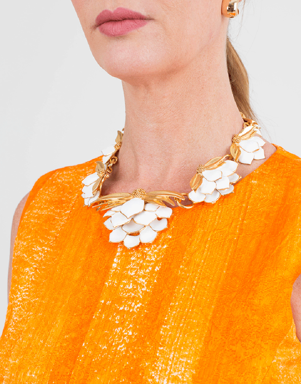 OSCAR DE LA RENTA-Painted Wild Lotus Necklace-WHT/IVRY