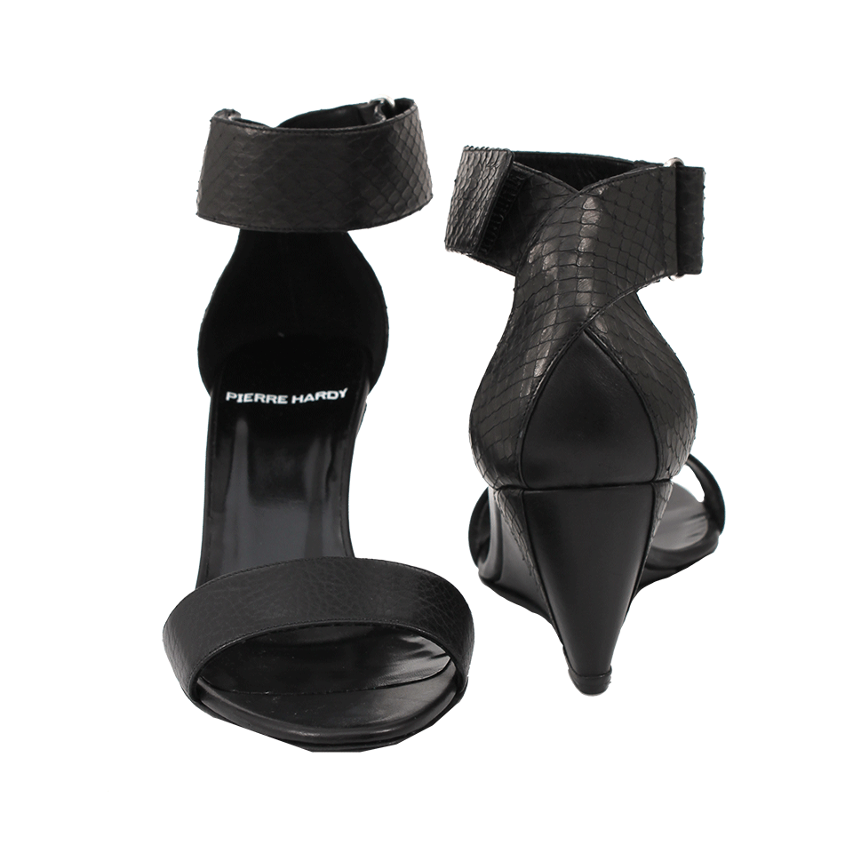 PIERRE HARDY-Black Open Toe Wedge-