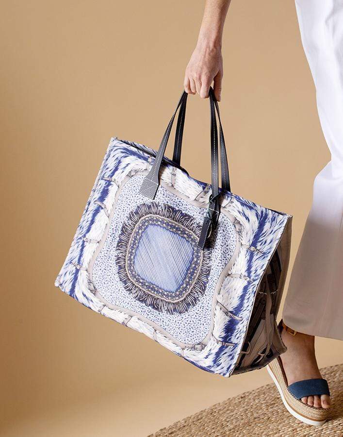 RANI ARABELLA-Feather Print Canvas Beach Bag-BLU