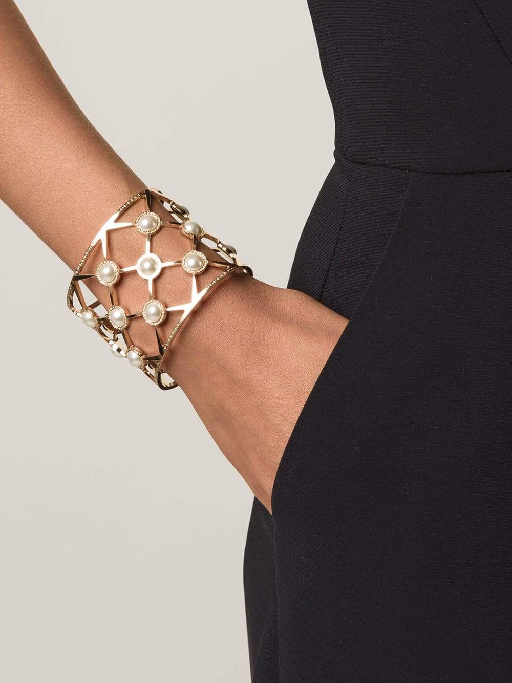 REBECCA-Elizabeth Wide Pearl Cuff-GOLD