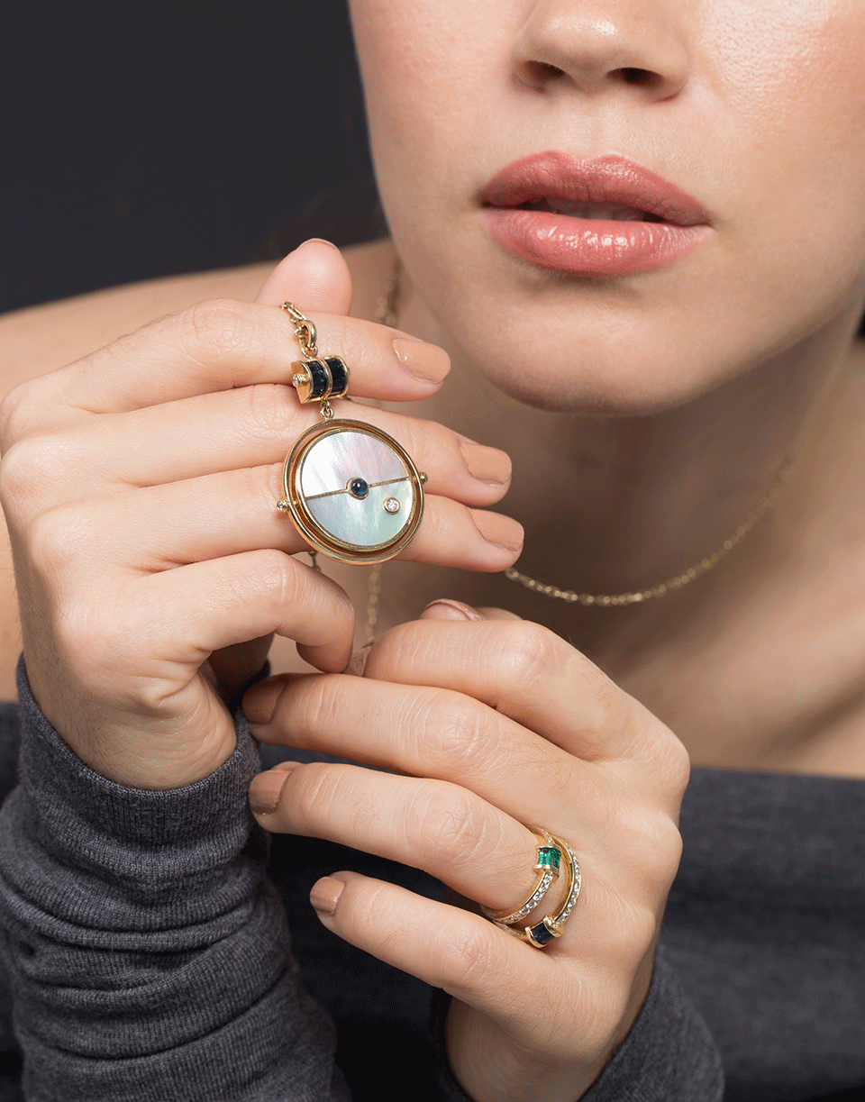 RETROUVAI-Grandfather Compass Pendant Necklace-YELLOW GOLD