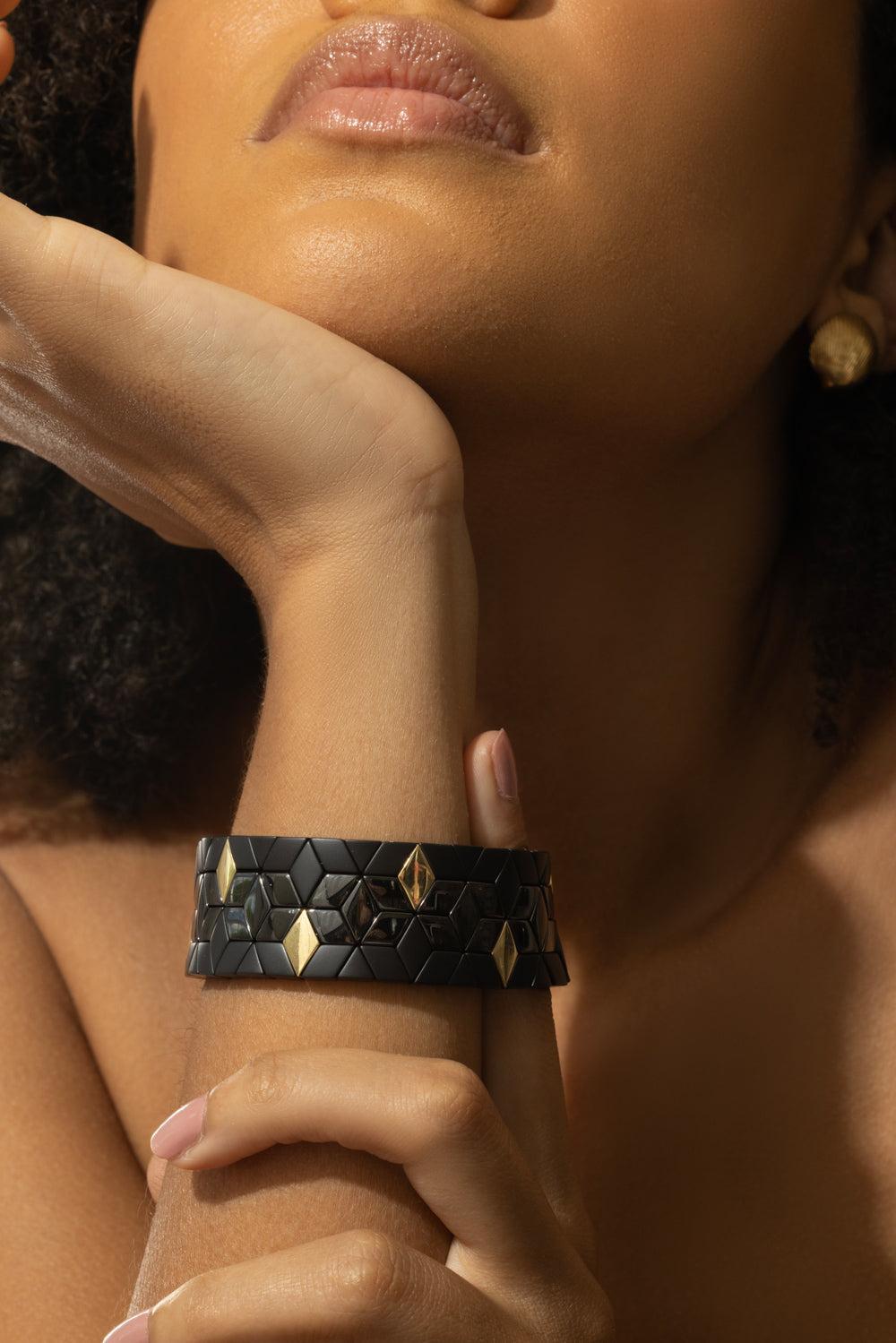 Ten Station Black Cube Stretch Bracelet-YELLOW GOLD-JEWELRYFINE JEWELBRACELET O-ROBERTO DEMEGLIO