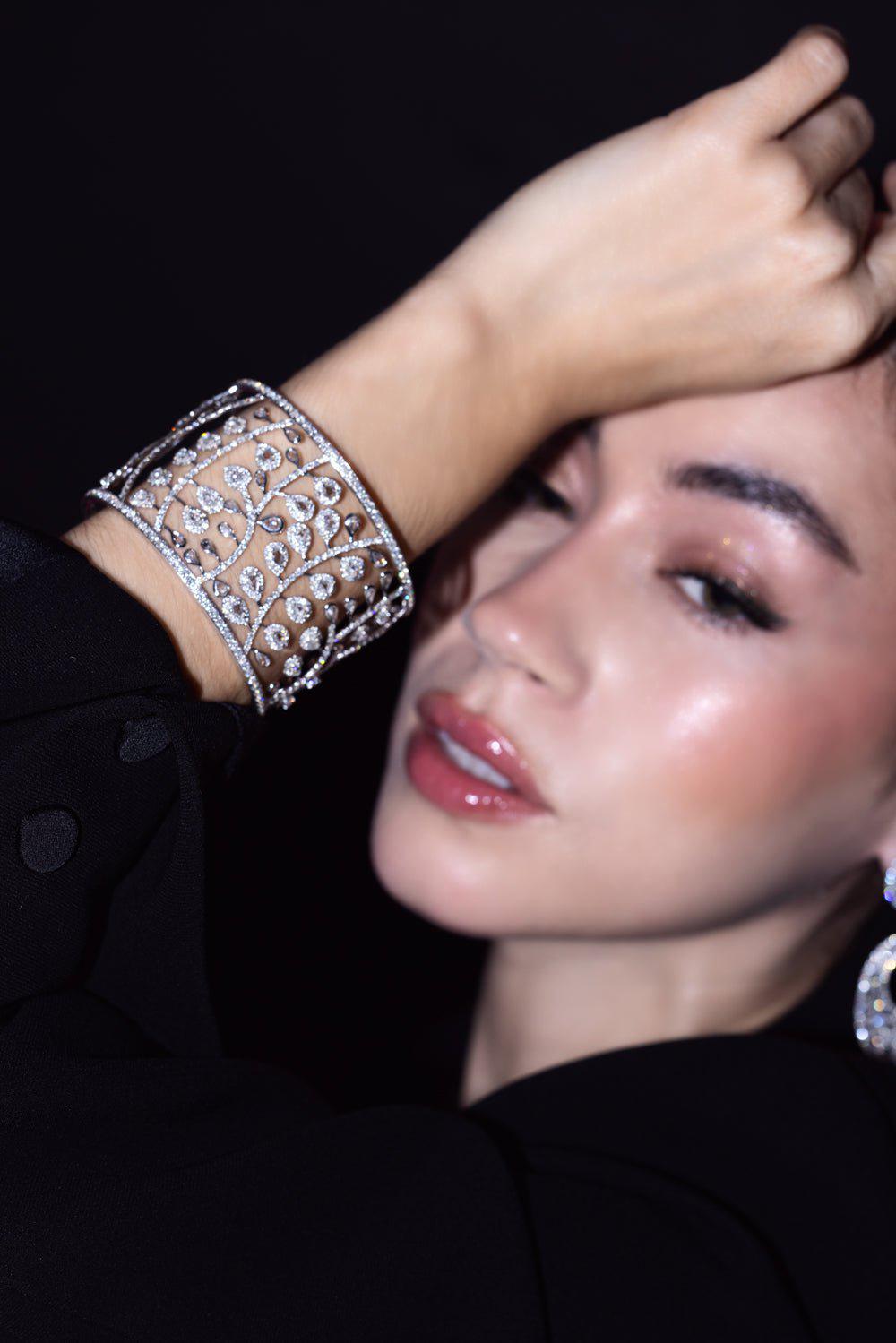 RUCHI NEW YORK-Diamond Wide Bangle Bracelet-WHITE GOLD