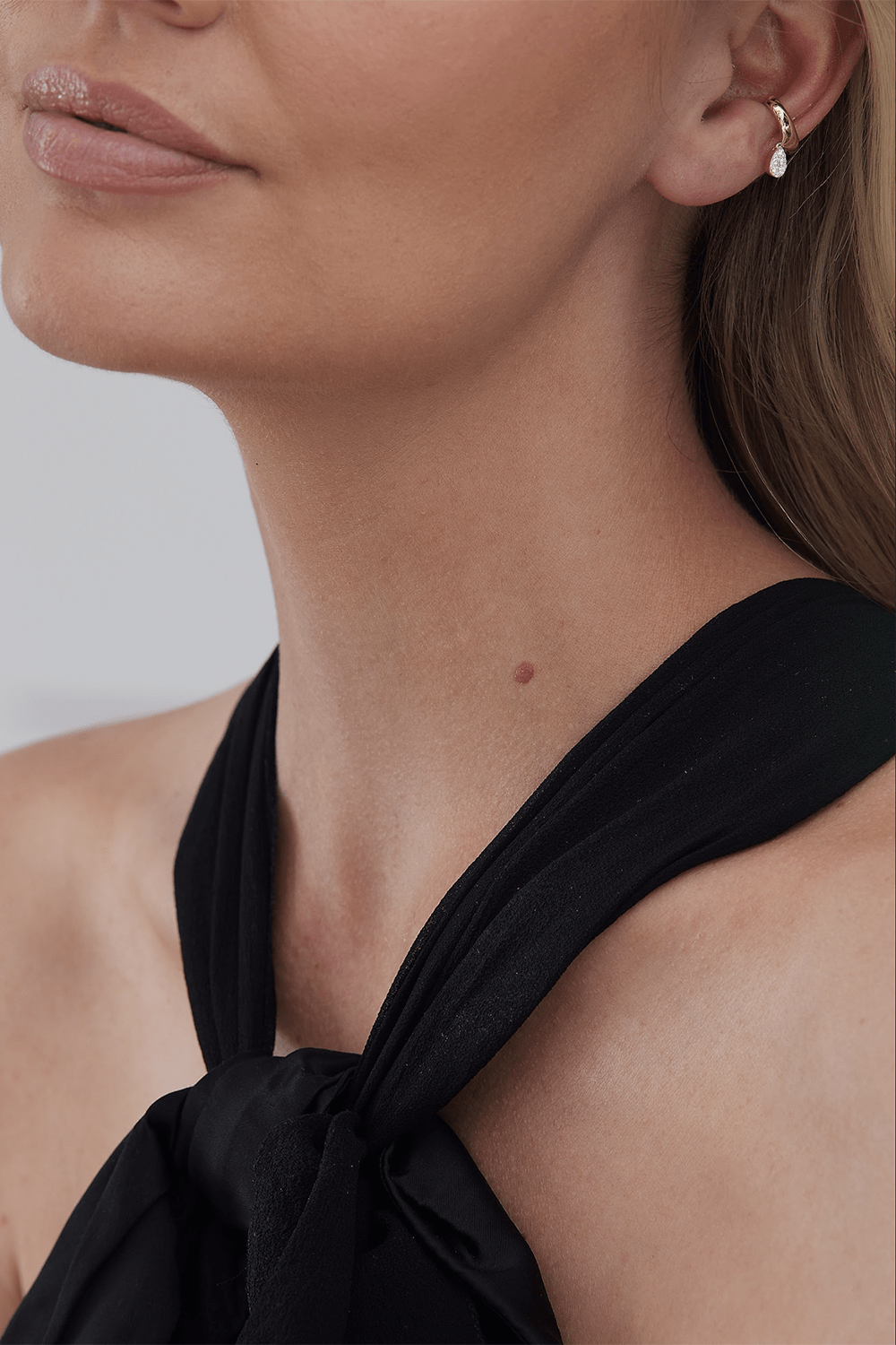 SARA WEINSTOCK-Lucia Ear Cuff-WHITE GOLD