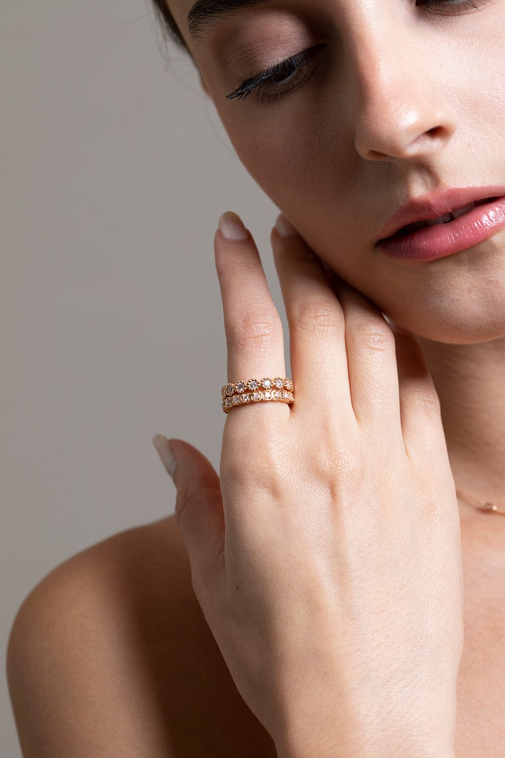 SARA WEINSTOCK-Isadora Cushion Eternity Ring-ROSE GOLD