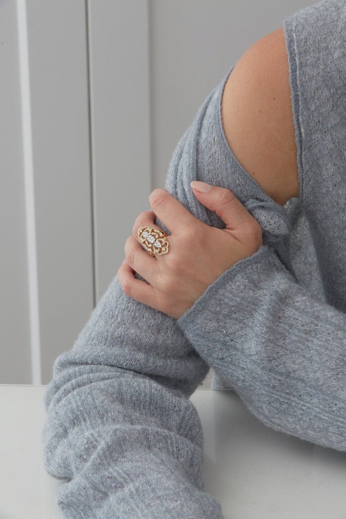 SARA WEINSTOCK-Reverie 2 Pear 1 Cushion RIng-YELLOW GOLD