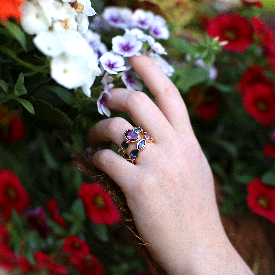 SARAH HENDLER-Peach Spinel And Blue Sapphire Eternity Band-YELLOW GOLD