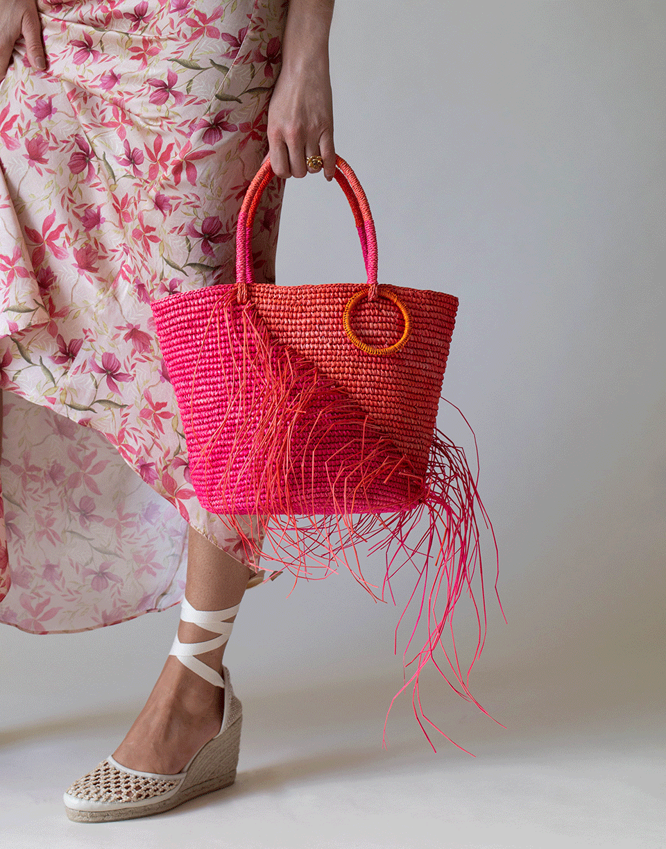 SENSI STUDIO-Medium Two-Tone Fringe Tote-RED/FUSC