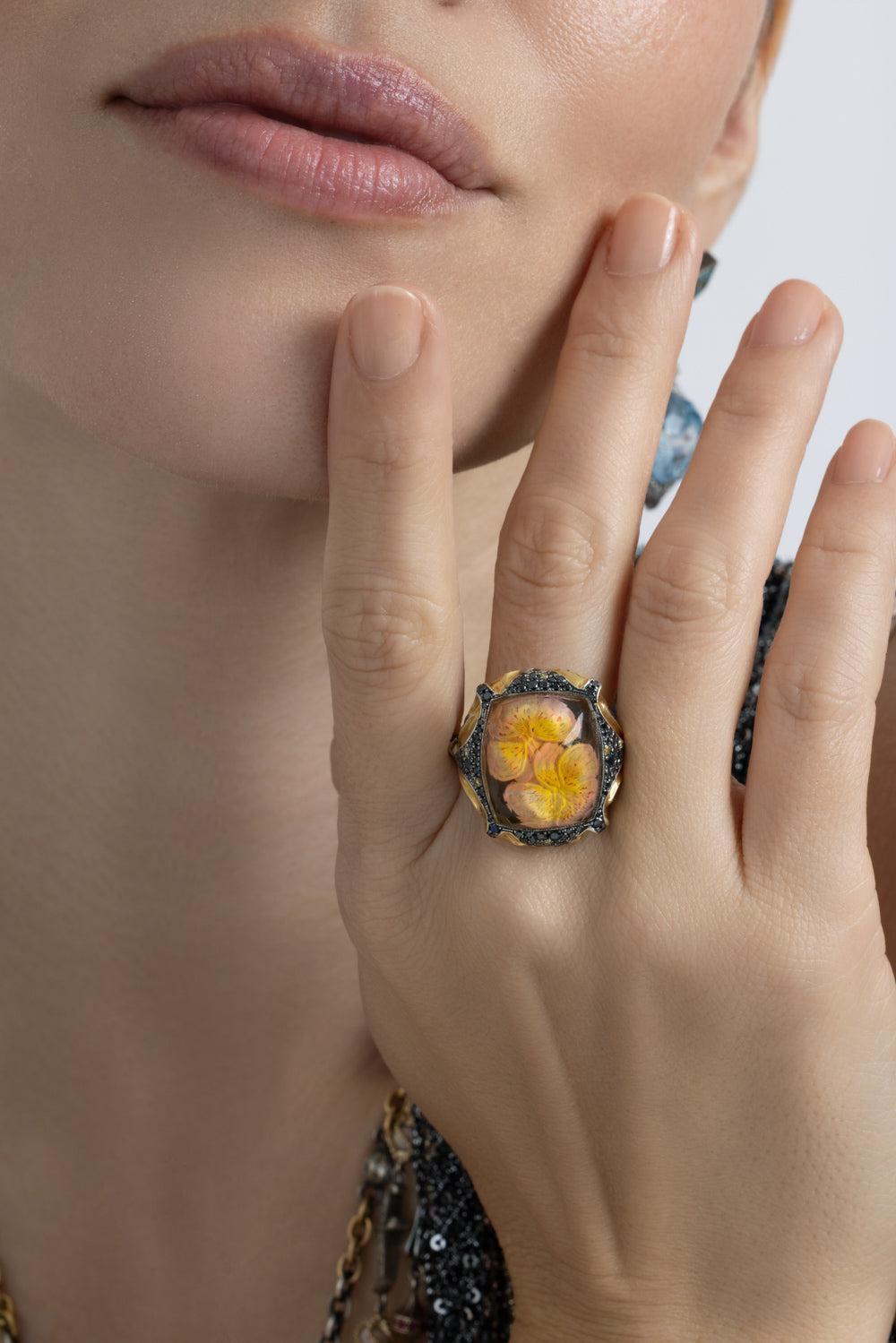  Black Yellow Diamonds Carved Flower Bloom Ring-YELLOW GOLD-JEWELRYFINE JEWELRING-SEVAN BICAKCI 