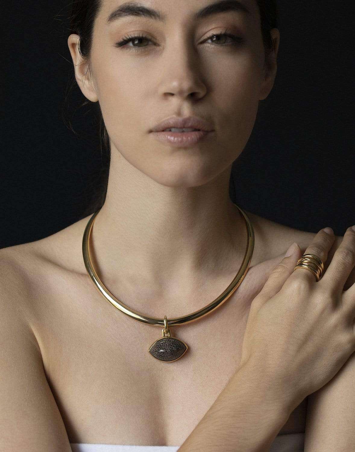 SIDNEY GARBER-Fossilized Coral Pendant-YELLOW GOLD