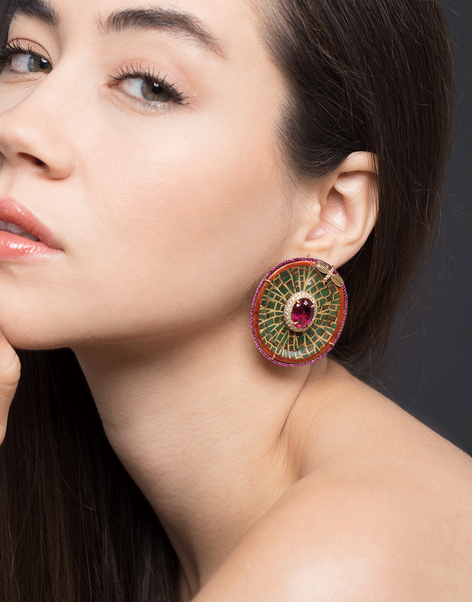 SILVIA FURMANOVICH-Sculptural Botanical Marquetry Lily Pad Clip Earrings-YELLOW GOLD