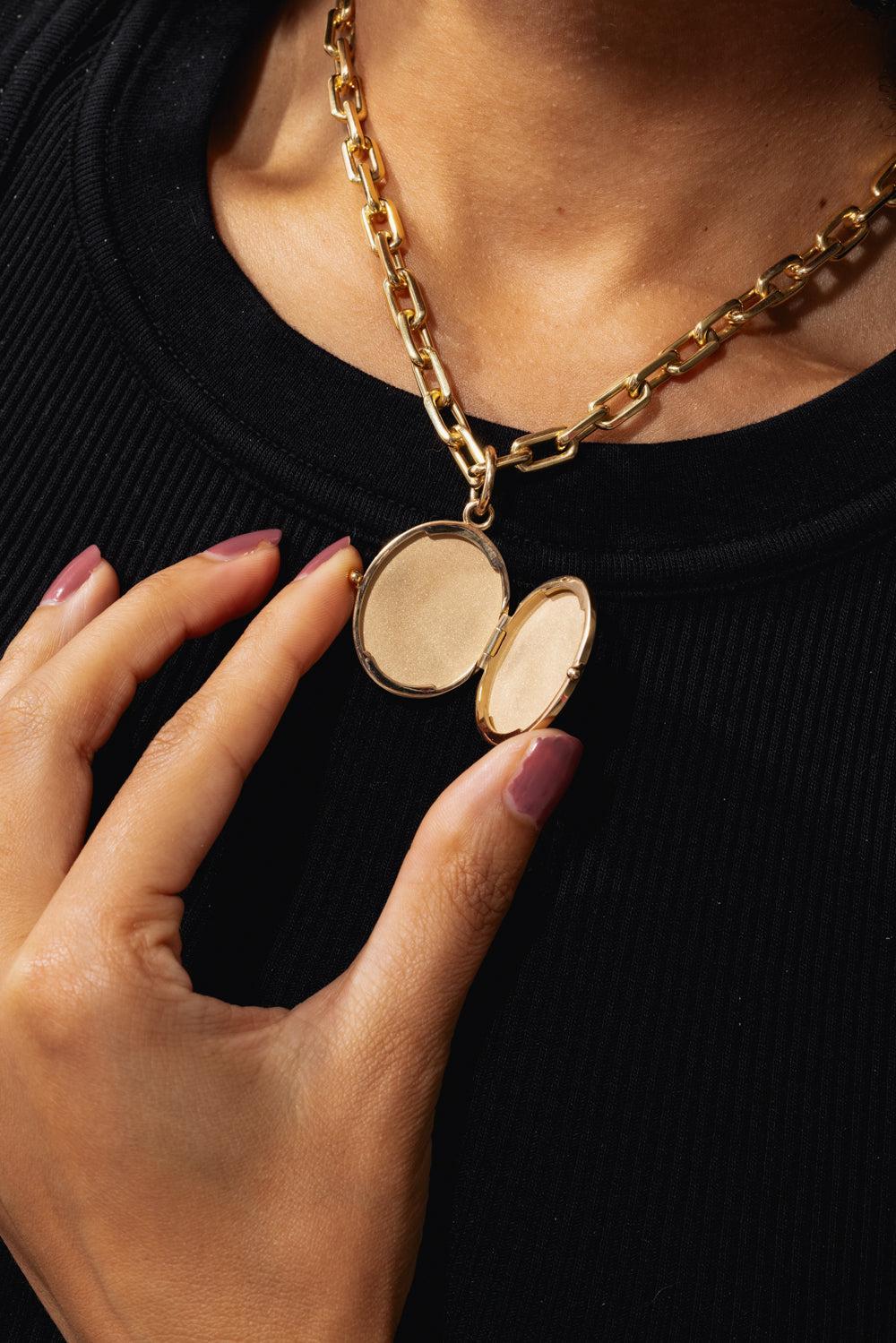 Harmony Locket-YELLOW GOLD-JEWELRYFINE JEWELPENDANT-SINGLE STONE