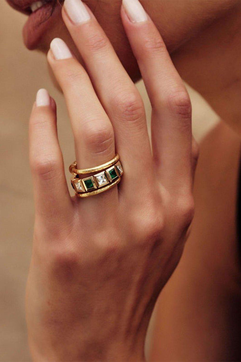 SINGLE STONE-Large Jane Ring-YELLOW GOLD
