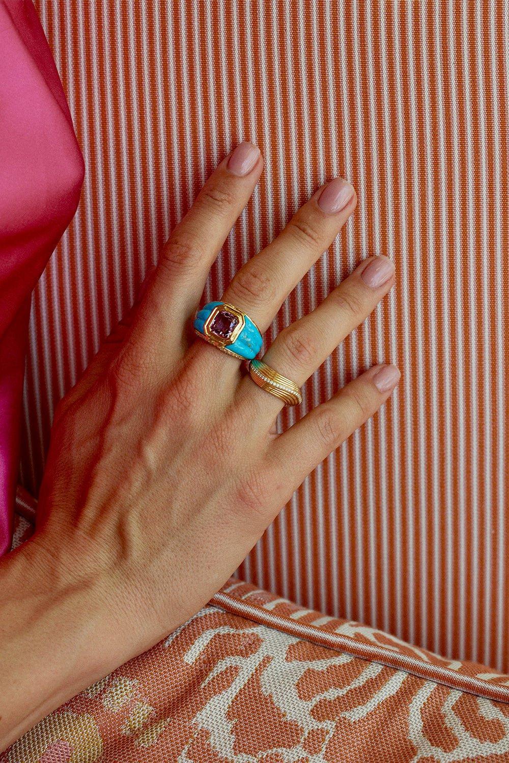 SORELLINA-Seashell Ring-YELLOW GOLD