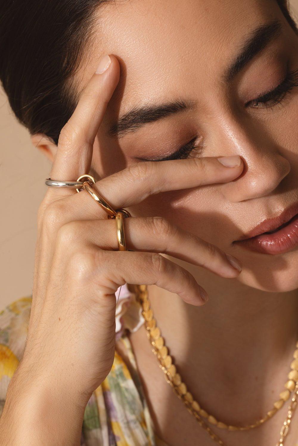 SPINELLI KILCOLLIN-Mercury MX Three Linked Ring-YELLOW GOLD