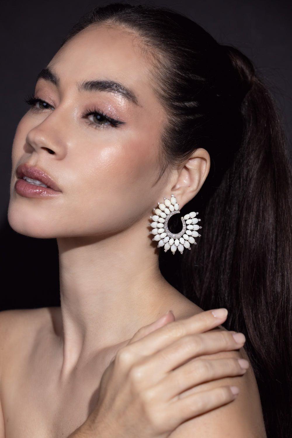 SUTRA-Round Agate Earrings-WHITE GOLD