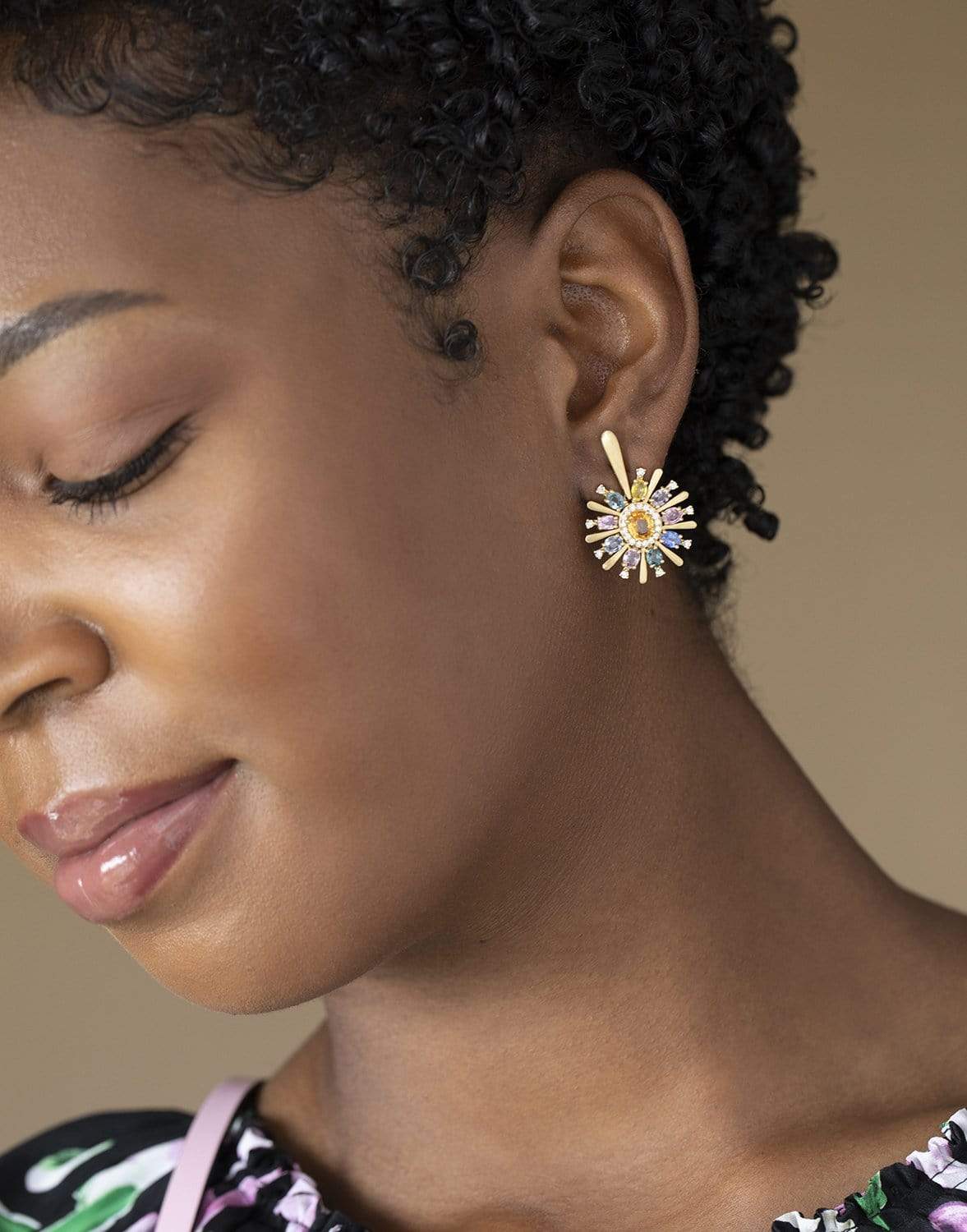 SUTRA-Multi Sapphire Starburst Earrings-YELLOW GOLD