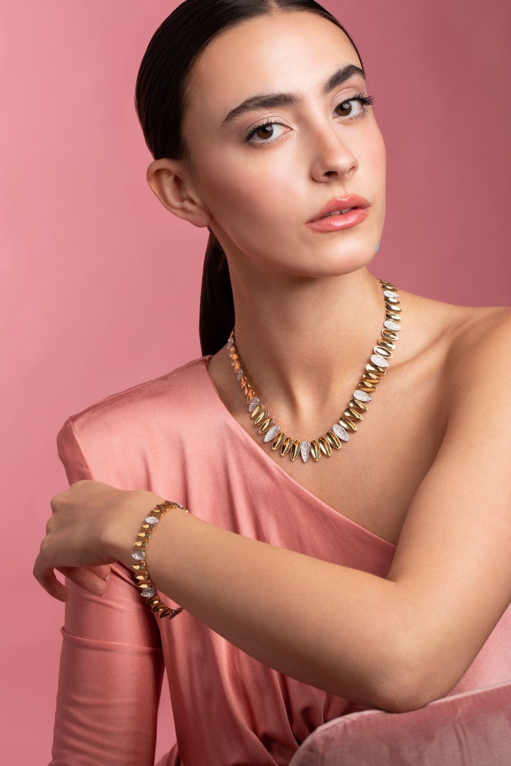 SUTRA-Diamond Kashmir Necklace-YELLOW GOLD