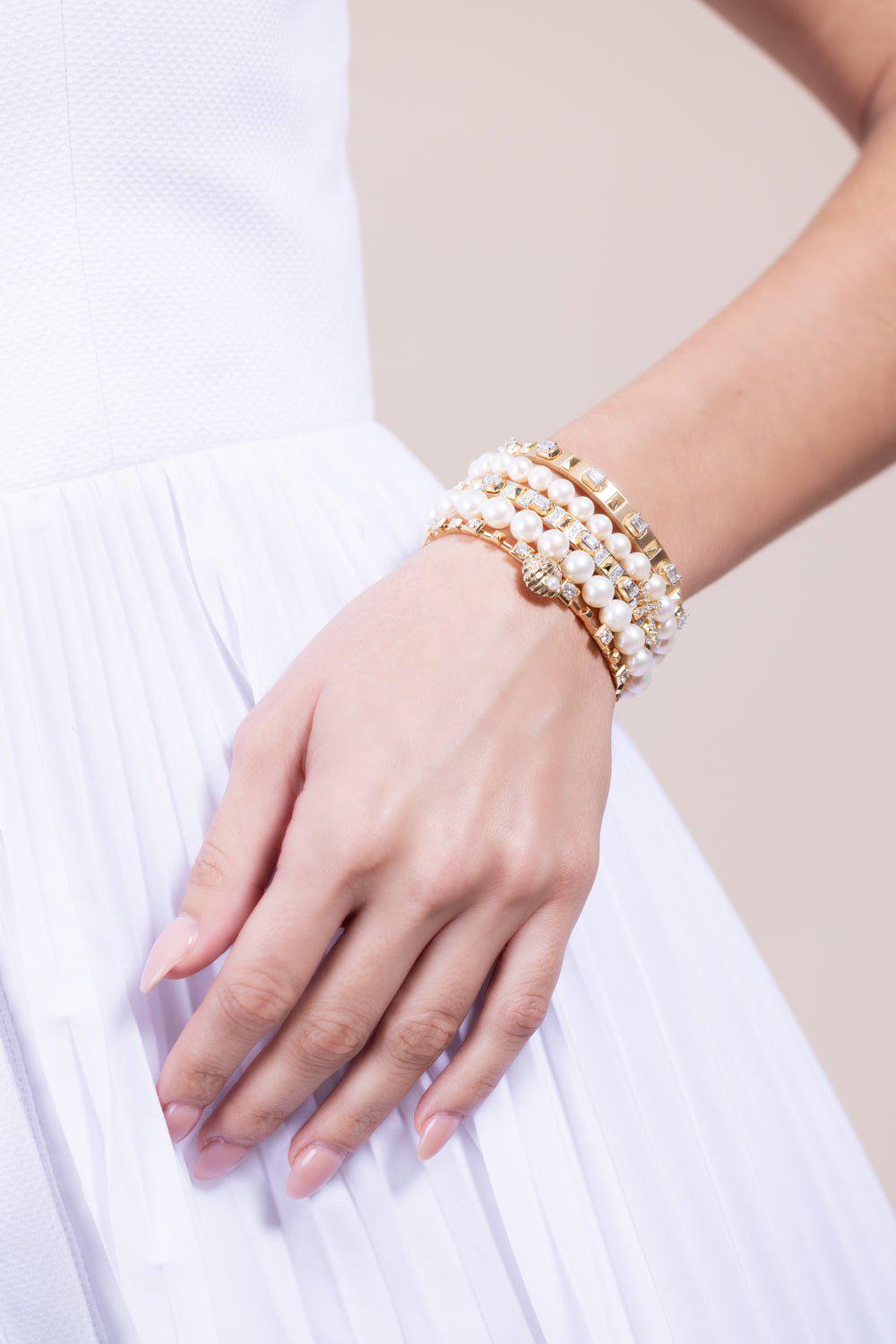 SYDNEY EVAN-Small Bezel Cross Pearl Charm Bracelet-YELLOW GOLD