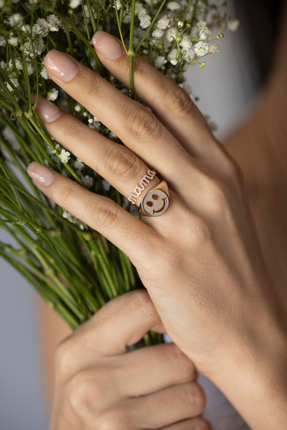 SYDNEY EVAN-Small Mama Script Ring-YELLOW GOLD