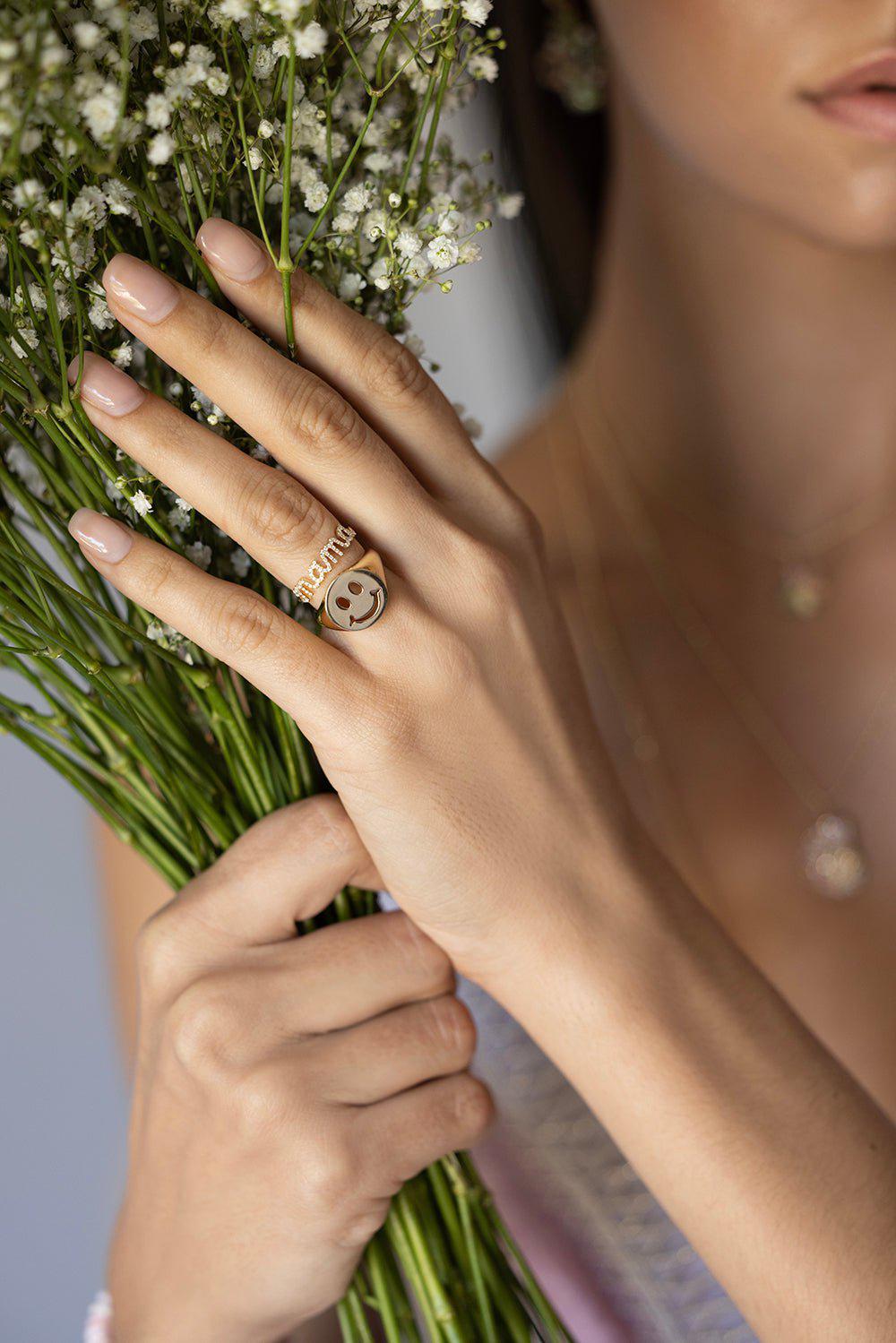 SYDNEY EVAN-Small Mama Script Ring-YELLOW GOLD
