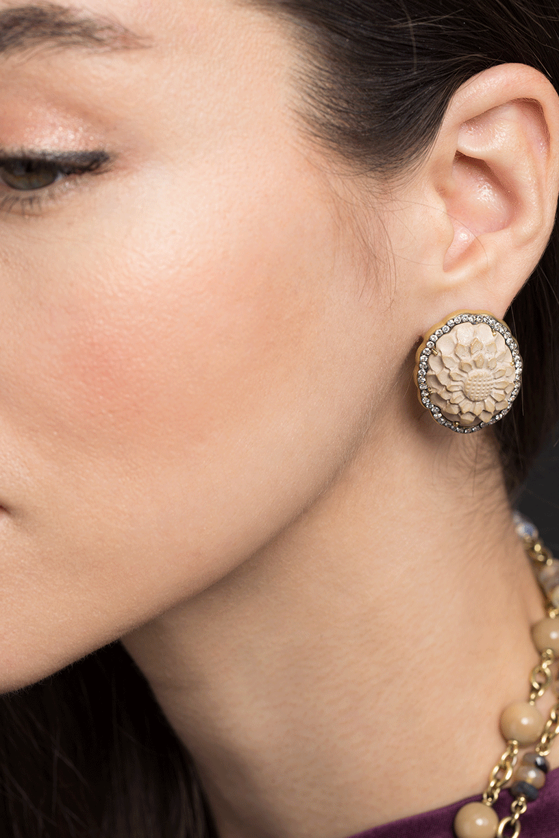 SYLVA & CIE-Lava Cameo Flower Stud Earrings-YELLOW GOLD